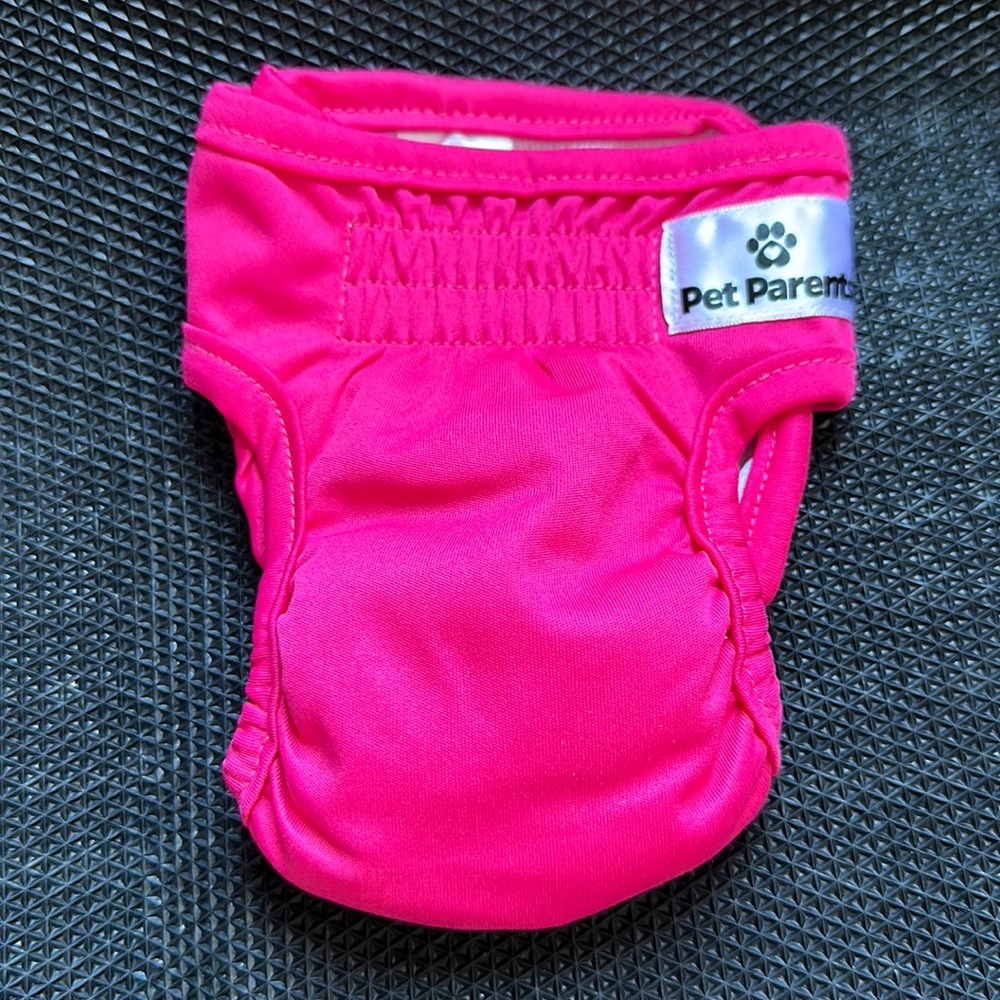 Reusable Dog diaper in size extra small: 1 bright pink